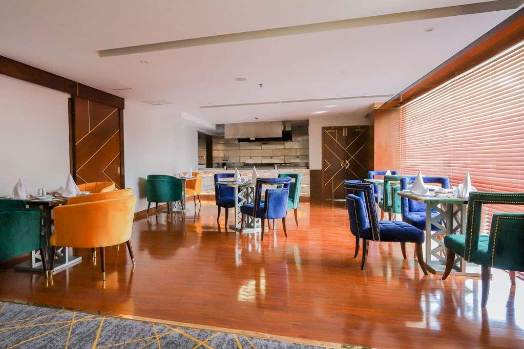 Best Western Premier Islamabad Hotel ร้านอาหาร รูปภาพ